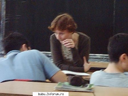 La cererea voastra - Iata profesoara noastra de biologie. Munceste - DIVERSE